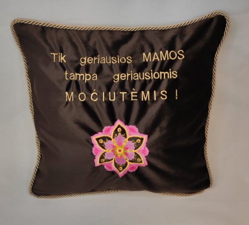 Pagalvė ''Žiedas močiutei''